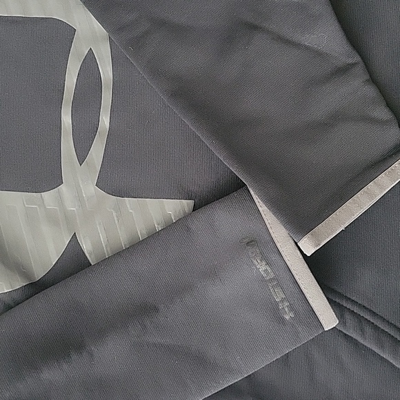 Under Armour hoodie - Picture 5 of 5